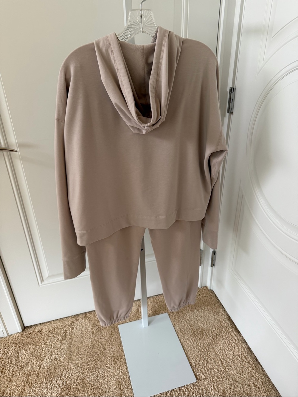 Vuori Neutral Beige / Blush Hooded Sweatshirt & Jogger Set - Picture 3 of 6